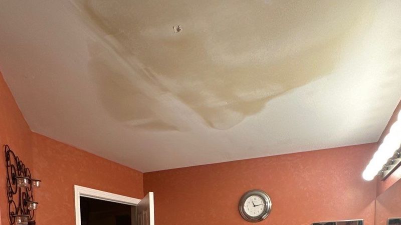 water damage burst piple and leakage dry out service in florida by fl cleanup